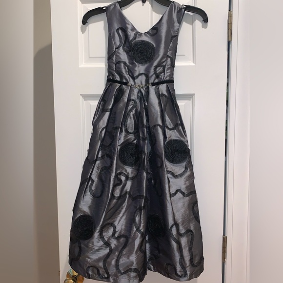 Olivia Rose Girls Formal Dress - Picture 1 of 8